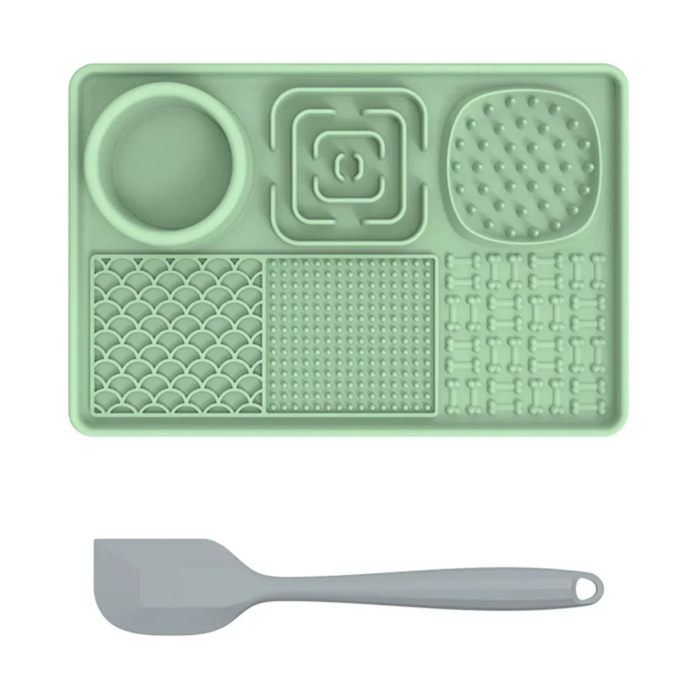 Lick Mat for Dogs Pet Silicone Lick Mat with Suction Cups Slow Feeder for Anxiety Relief Suitable for Butter Food Yogurt Peanut